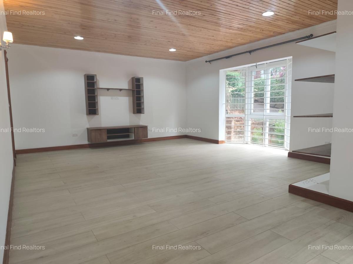 6 Bed Townhouse with Backup Generator in Rosslyn - 14