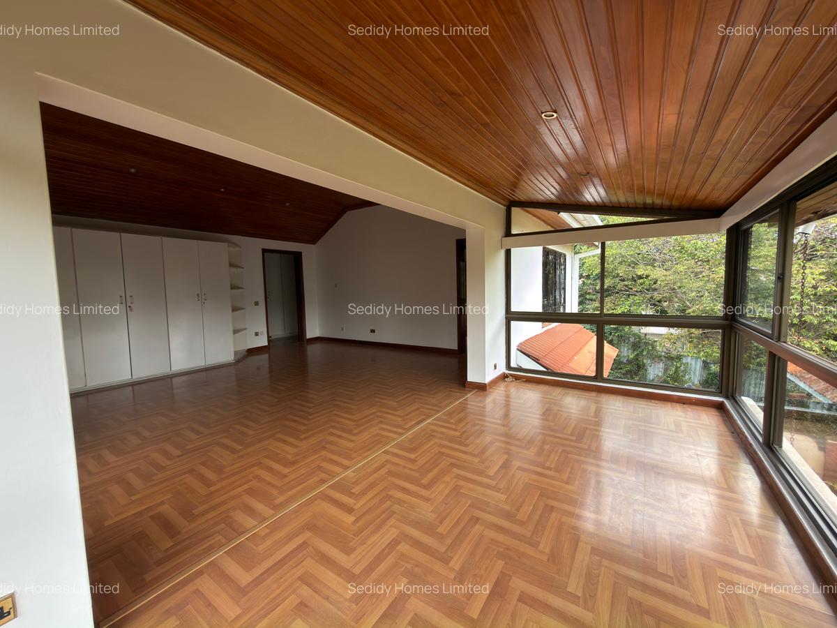 6 Bed House with En Suite in Gigiri - 10