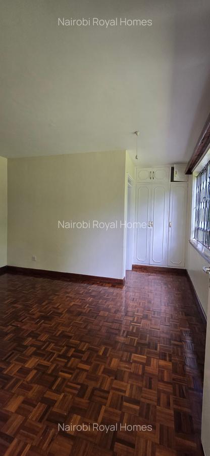 5 Bed House with En Suite at Whispers Avenue - 9