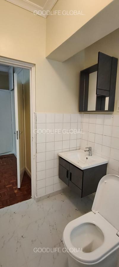 4 Bed House with En Suite at Rosslyn - 20