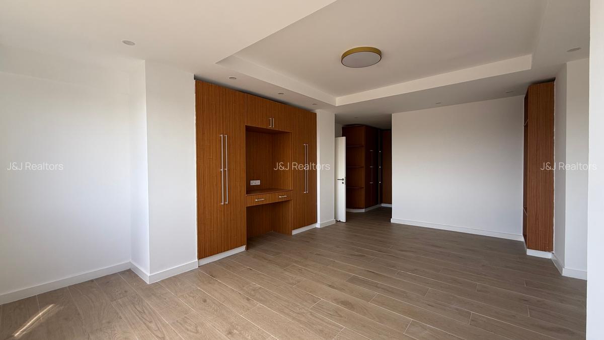4 Bed Apartment with En Suite in Kileleshwa - 12
