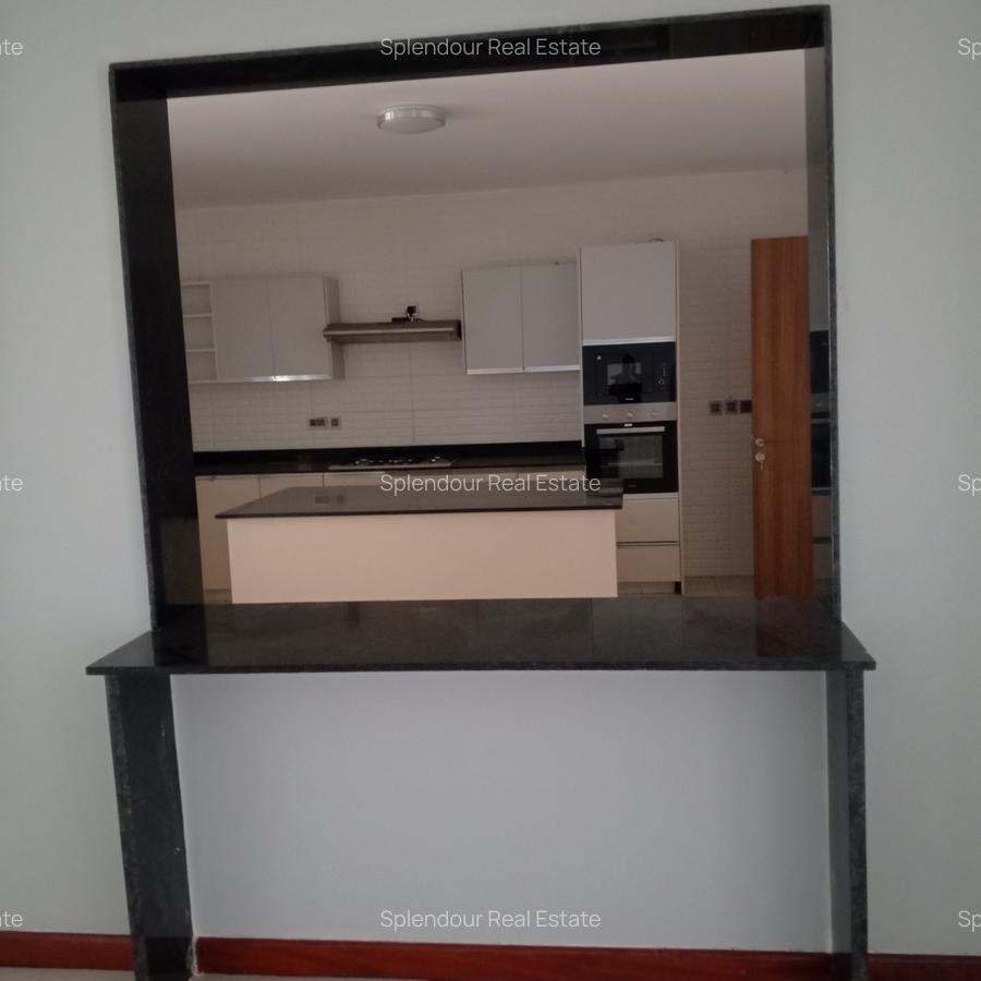 4 Bed Apartment with En Suite in Kilimani - 12