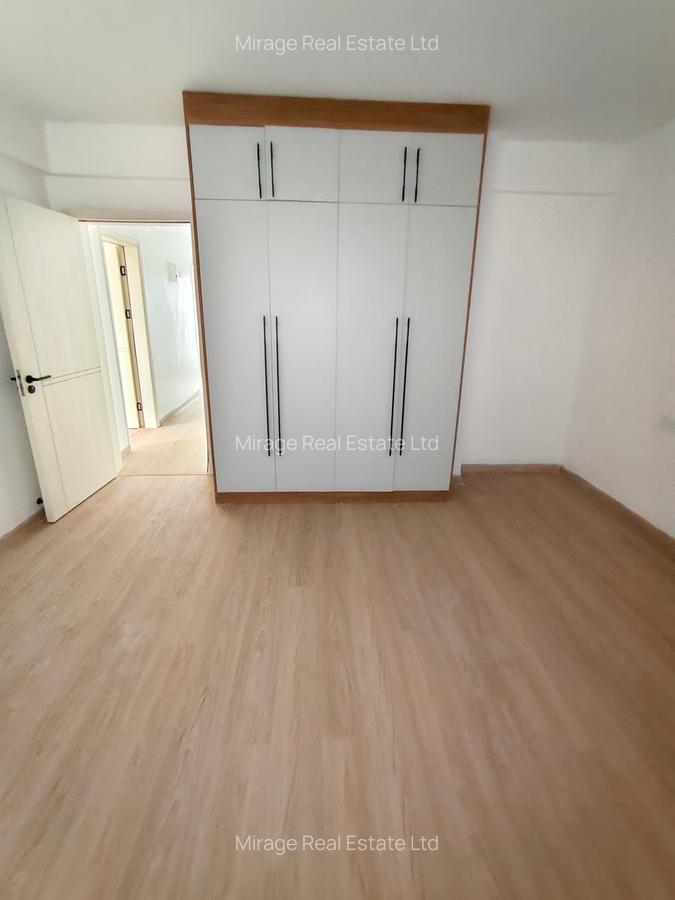 5 Bed Apartment with Staff Quarters in Parklands - 14