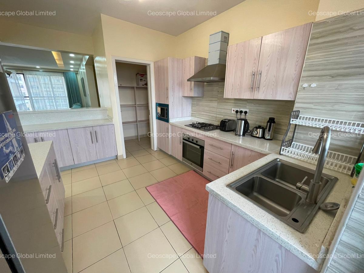 4 Bed Apartment with En Suite in Brookside - 7