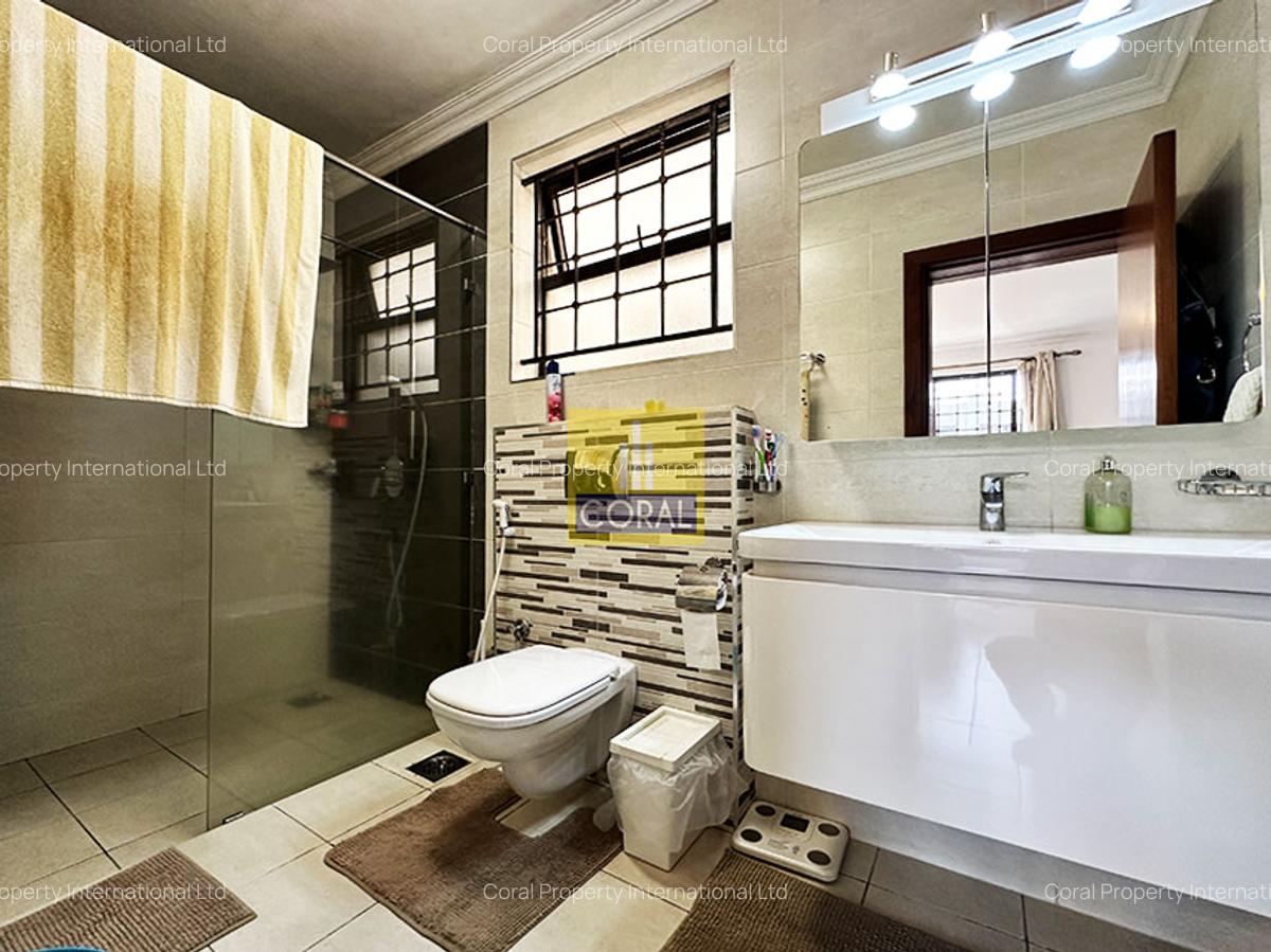 3 Bed Apartment in Parklands - 12