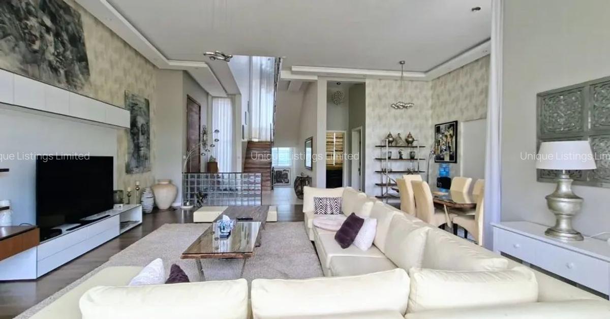 4 Bed Villa with En Suite in Spring Valley - 6