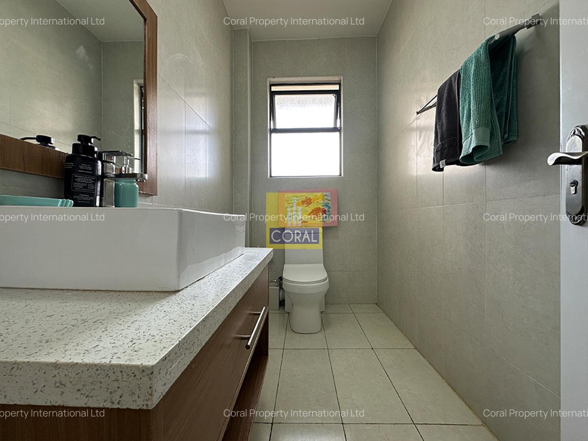 3 Bed Apartment in Brookside - 8