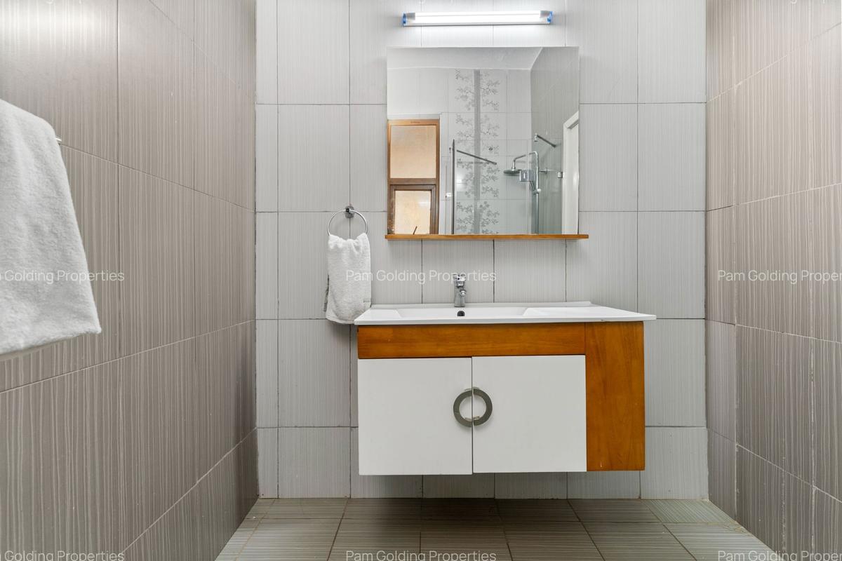Serviced 1 Bed Apartment with Swimming Pool at School Lane - 8