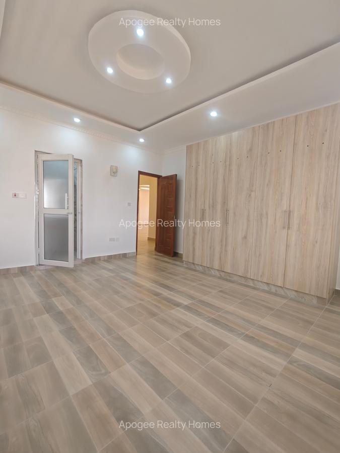 3 Bed Apartment with En Suite at Nairobi - 17