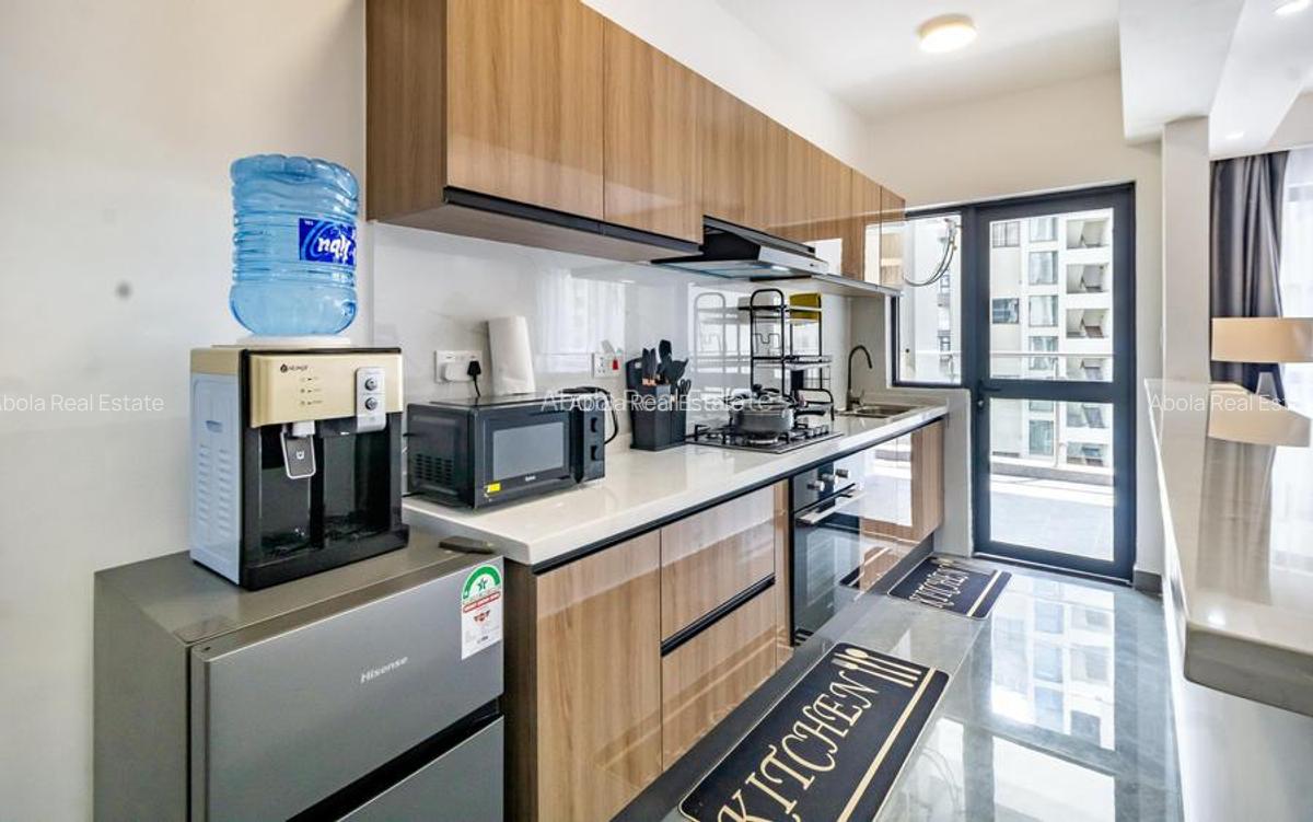 Serviced 2 Bed Apartment with En Suite in Riverside - 2