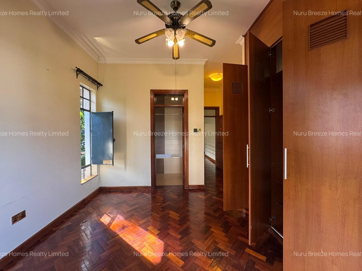 4 Bed Townhouse with En Suite in Kiambu Road - 4