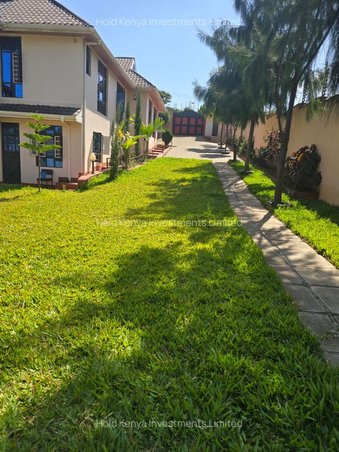 4 Bed House with En Suite at Sahara Ridge - 3