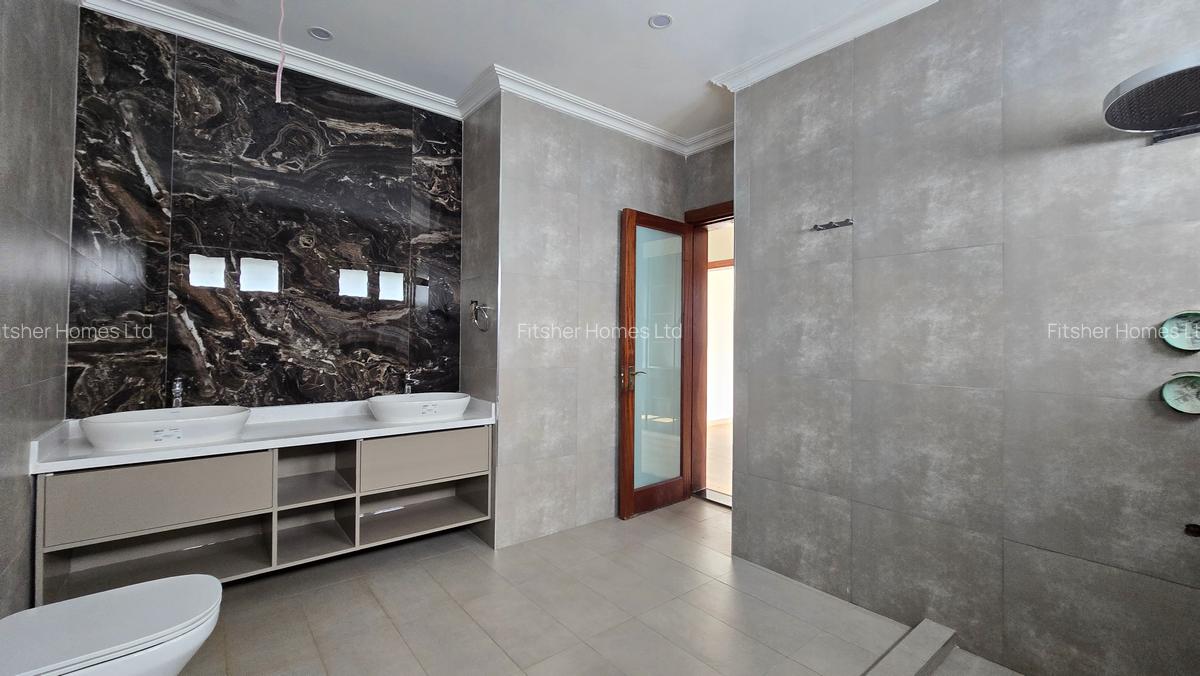 4 Bed House with En Suite in Kiambu Road - 14