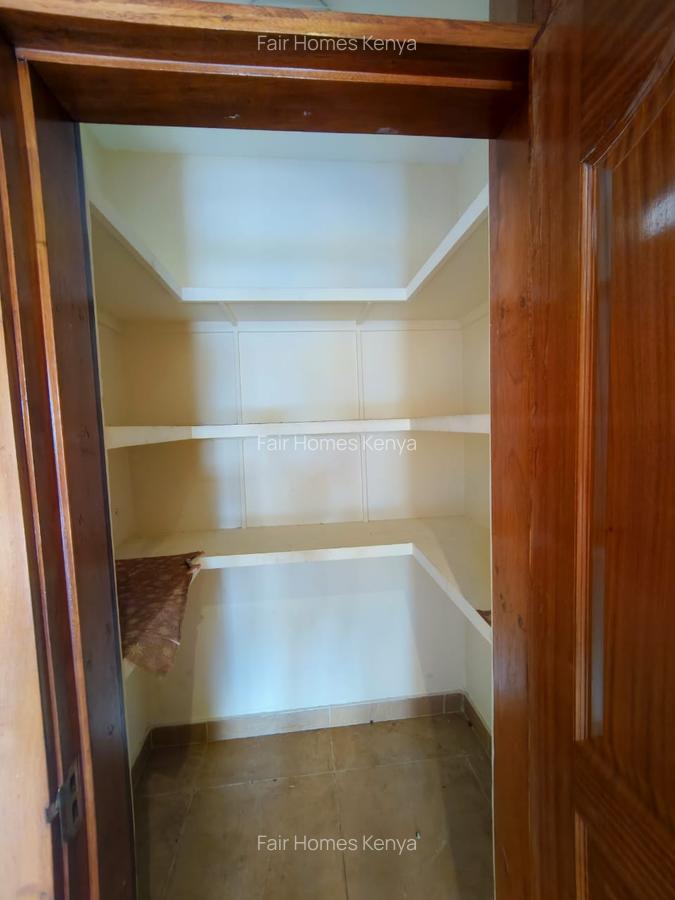 3 Bed Apartment with En Suite at Othaya Road - 9