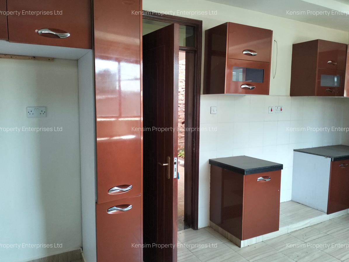 5 Bed Townhouse with En Suite in Karen - 5