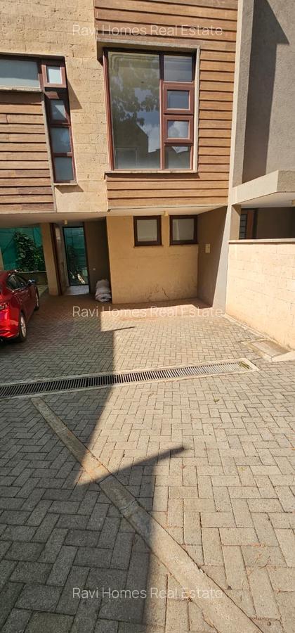 5 Bed Villa with En Suite at Chalbi Drive - 4