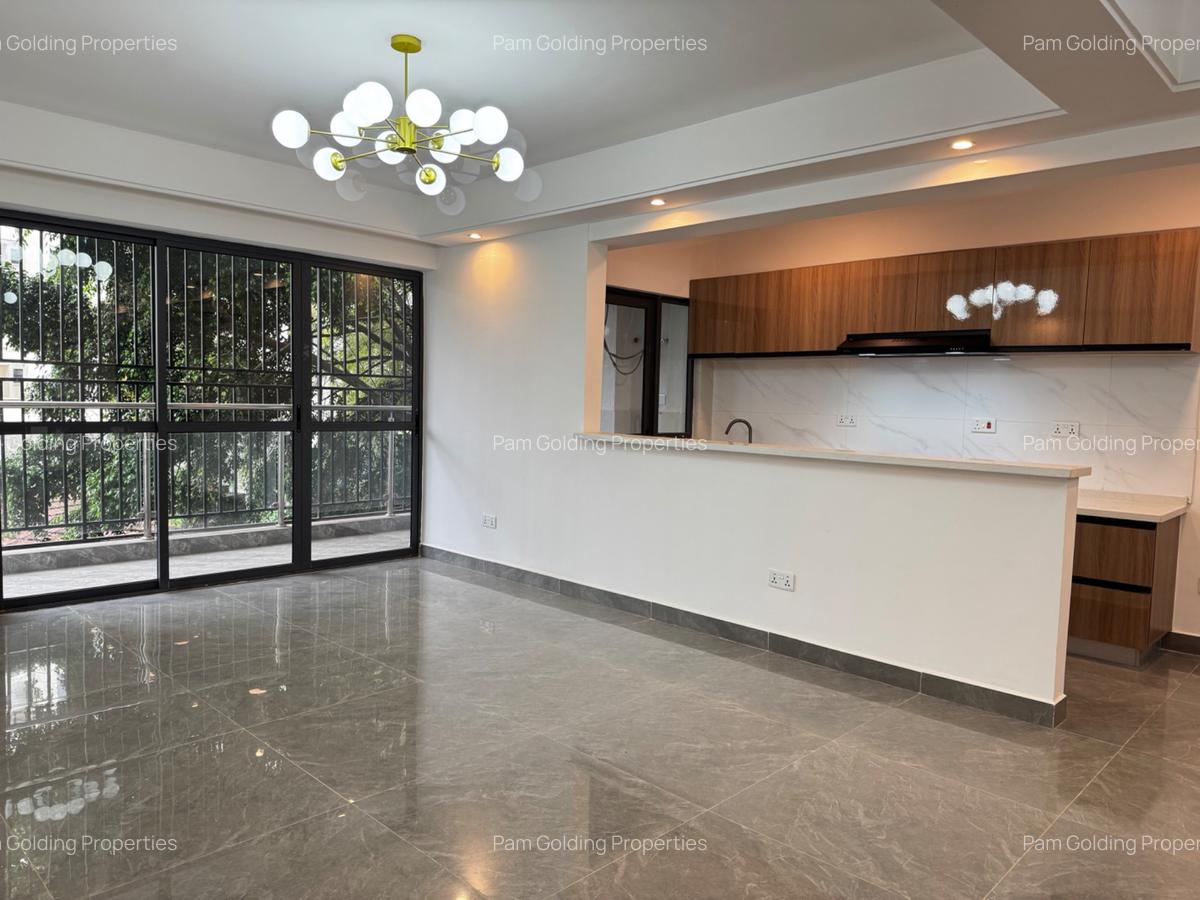 2 Bed Apartment with En Suite in Riverside - 6