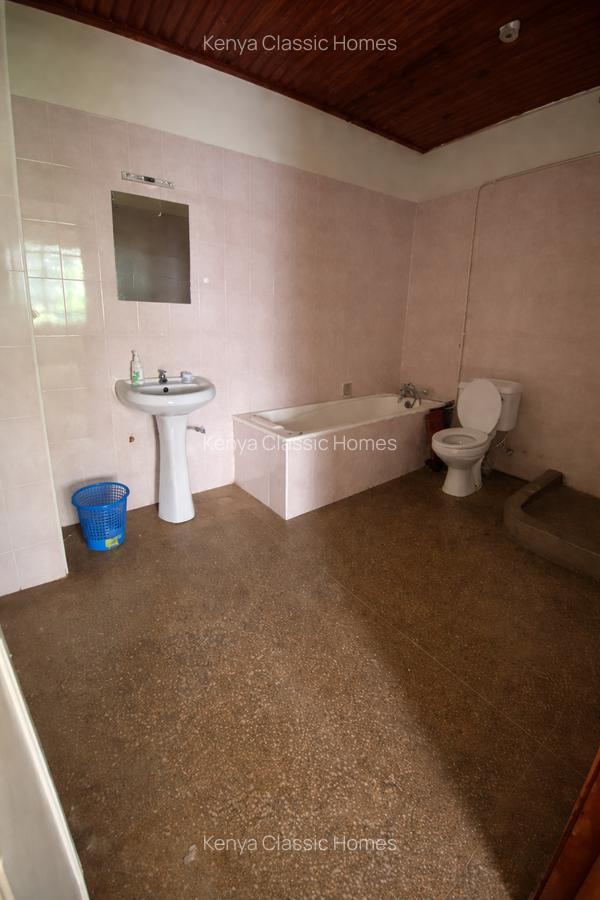 5 Bed Townhouse with En Suite at Kilimani - 8