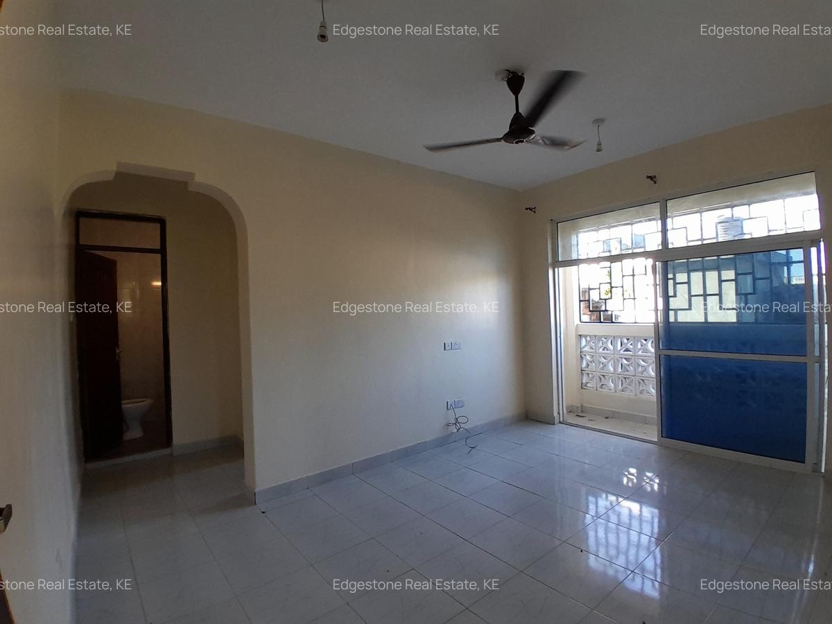2 Bed Apartment with En Suite in Mtwapa - 11