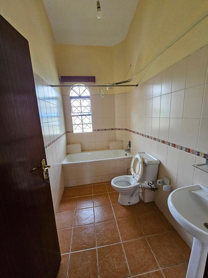 4 Bed Apartment with En Suite at Kilimani - 13