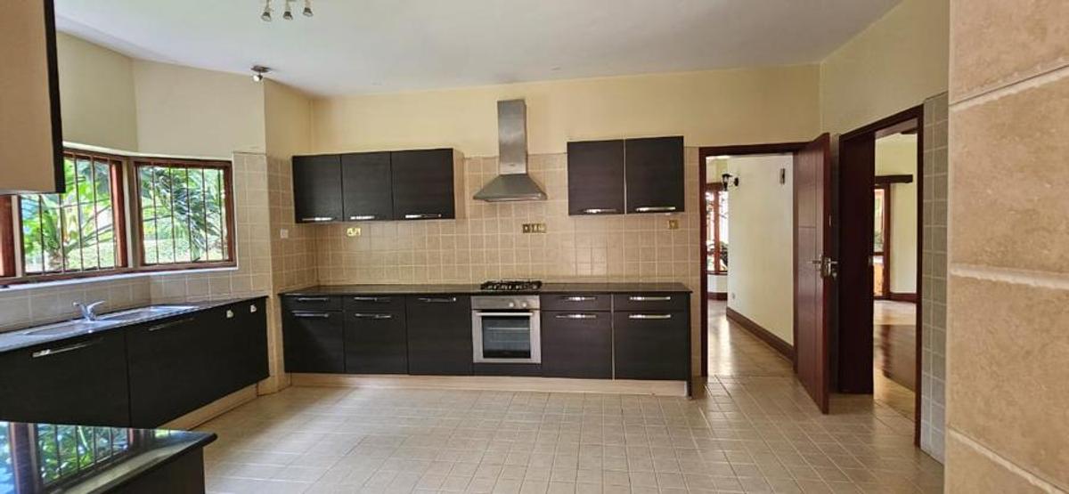 4 Bed Townhouse in Runda - 3