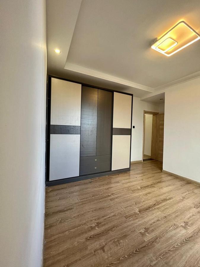 2 Bed Apartment with En Suite in Lavington - 14