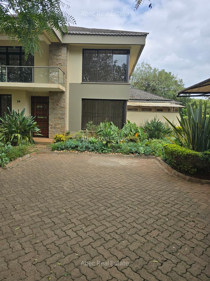 4 Bed House with En Suite at Ridgeways Lane - 4