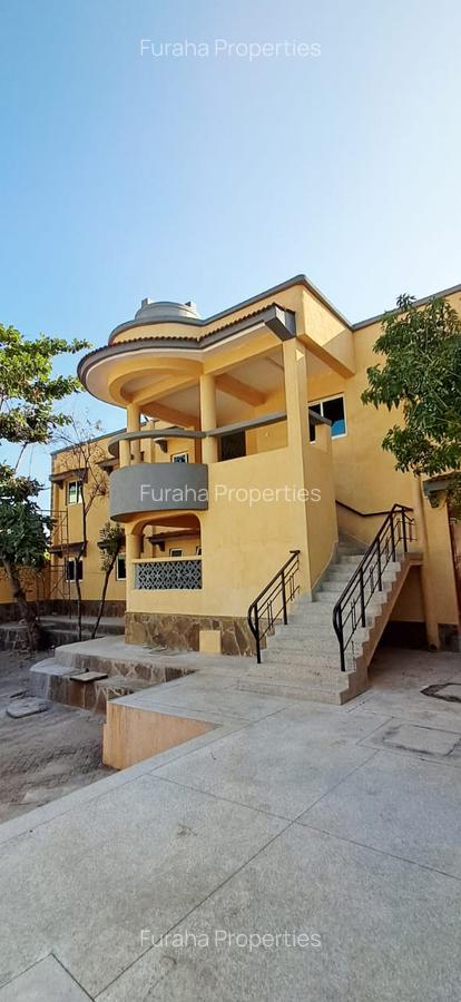 8 Bed House in Nyali Area - 3