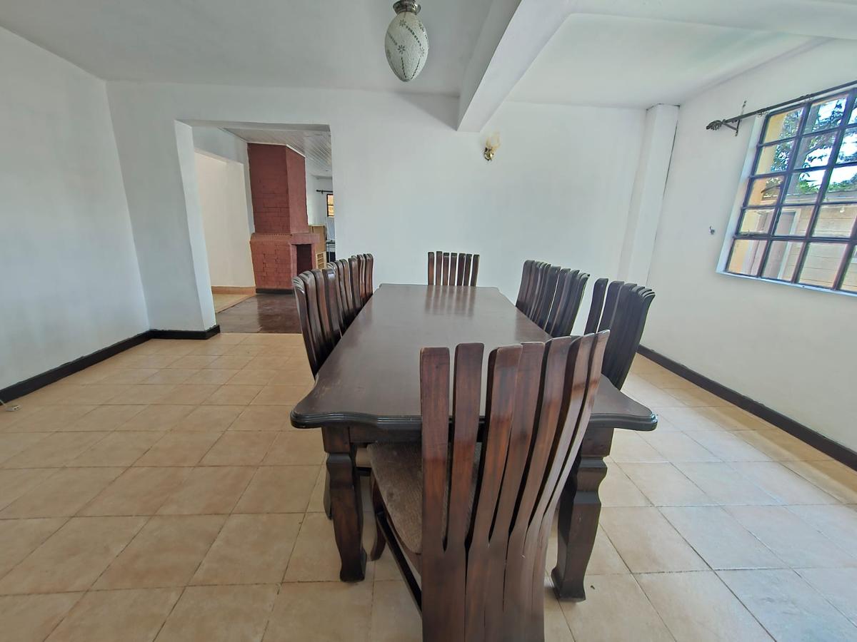 5 Bed House with En Suite in Nyari - 16