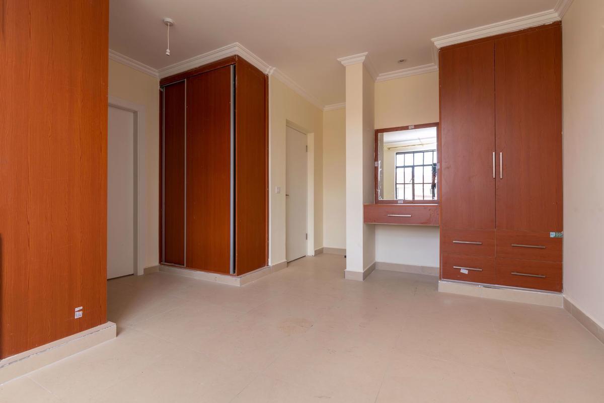 3 Bed Townhouse in Embakasi - 10