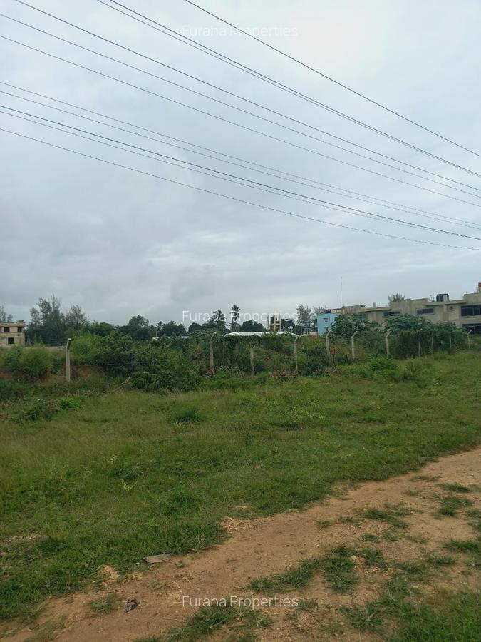 1 ac Commercial Land in Ukunda - 3