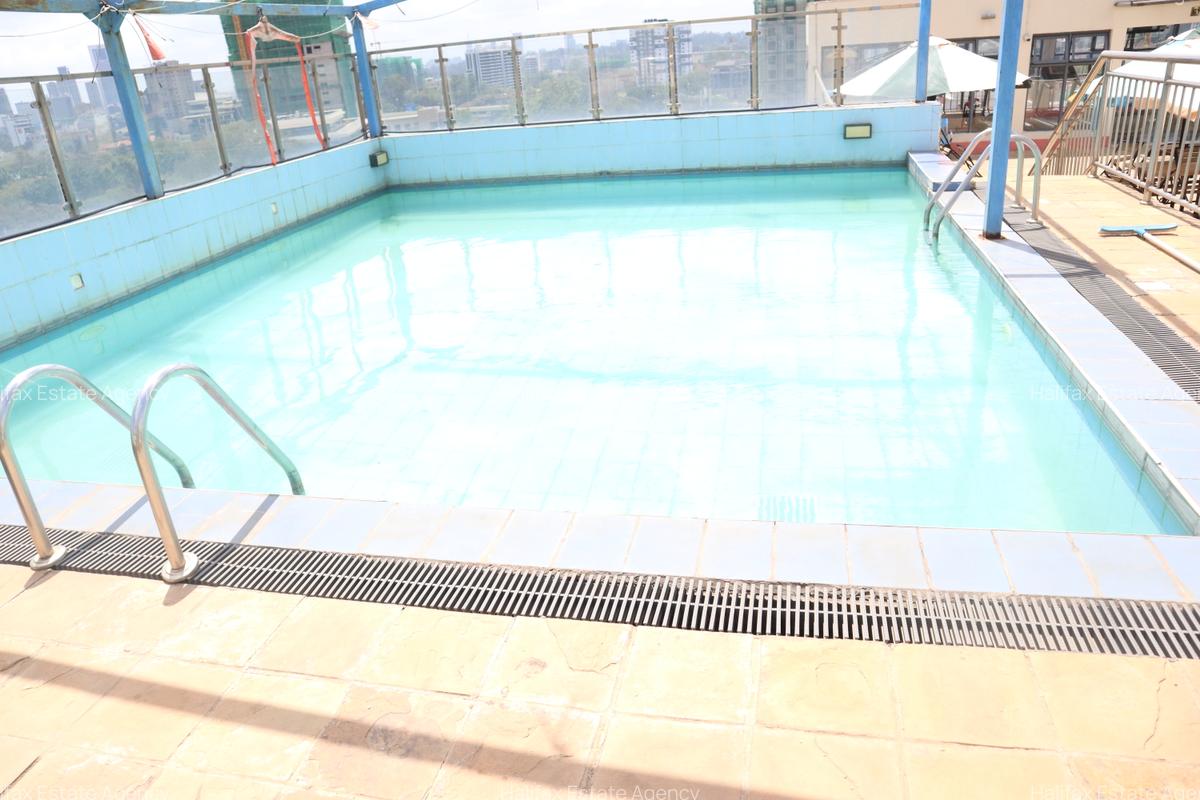 3 Bed Apartment with En Suite at Brookside Drive - 15