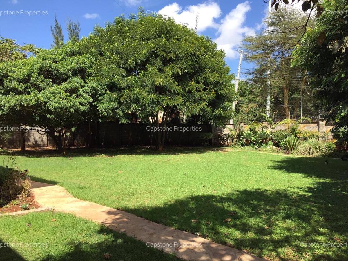 5 Bed Townhouse with En Suite in Runda - 4