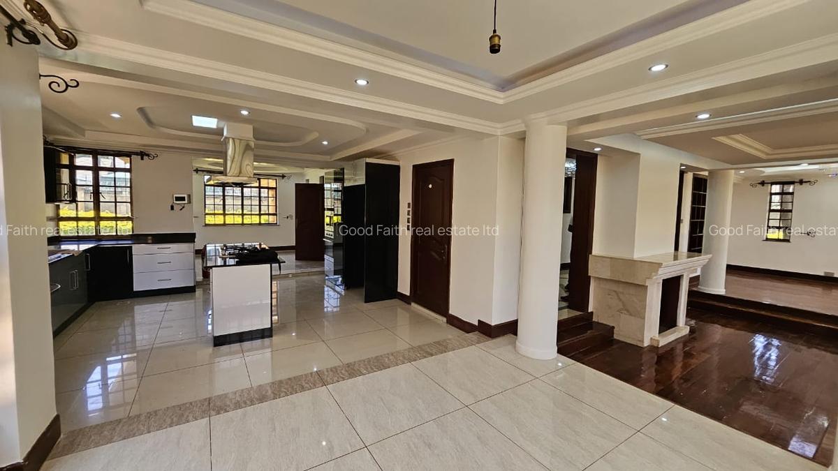 5 Bed House with En Suite in Runda - 10