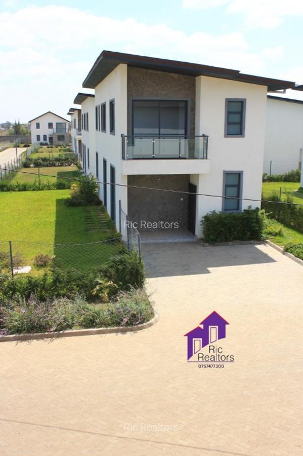 4 Bed Townhouse with En Suite at Masai Lodge - 3