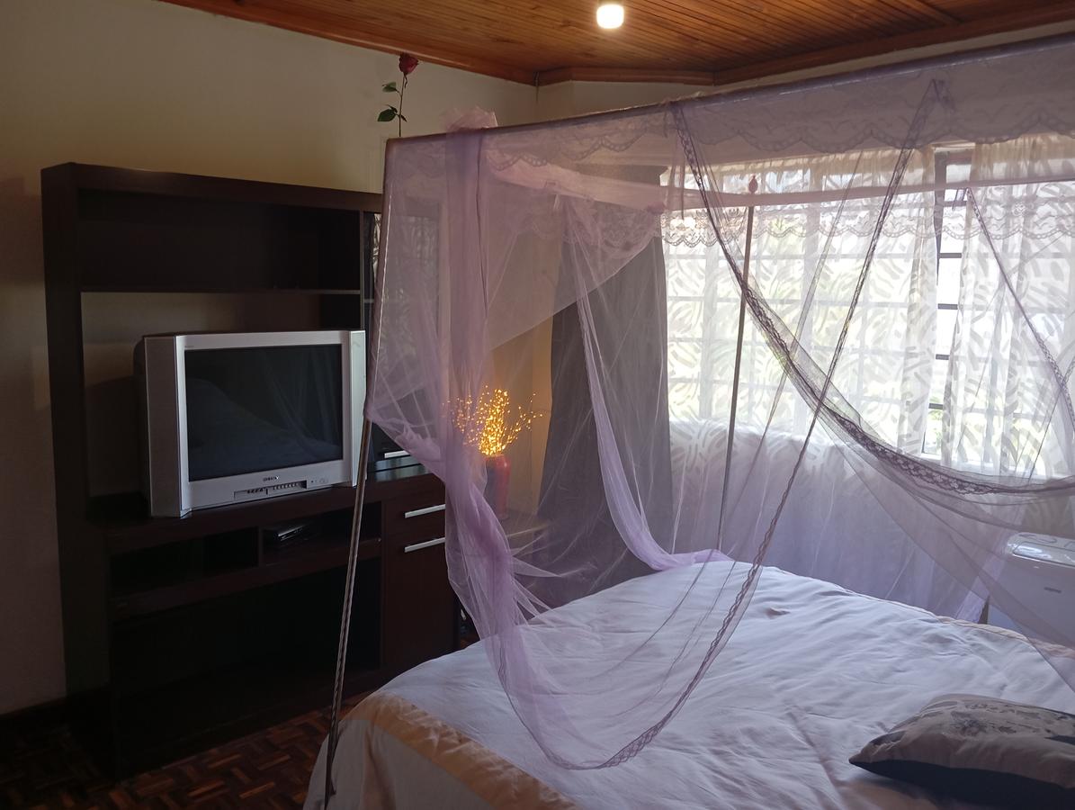 Furnished 2 Bed Apartment with En Suite at Near Sarit Centre - 5