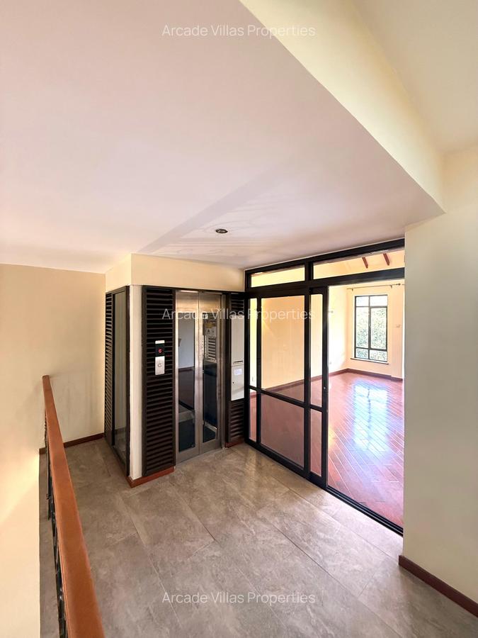 5 Bed Townhouse with En Suite in Lavington - 9