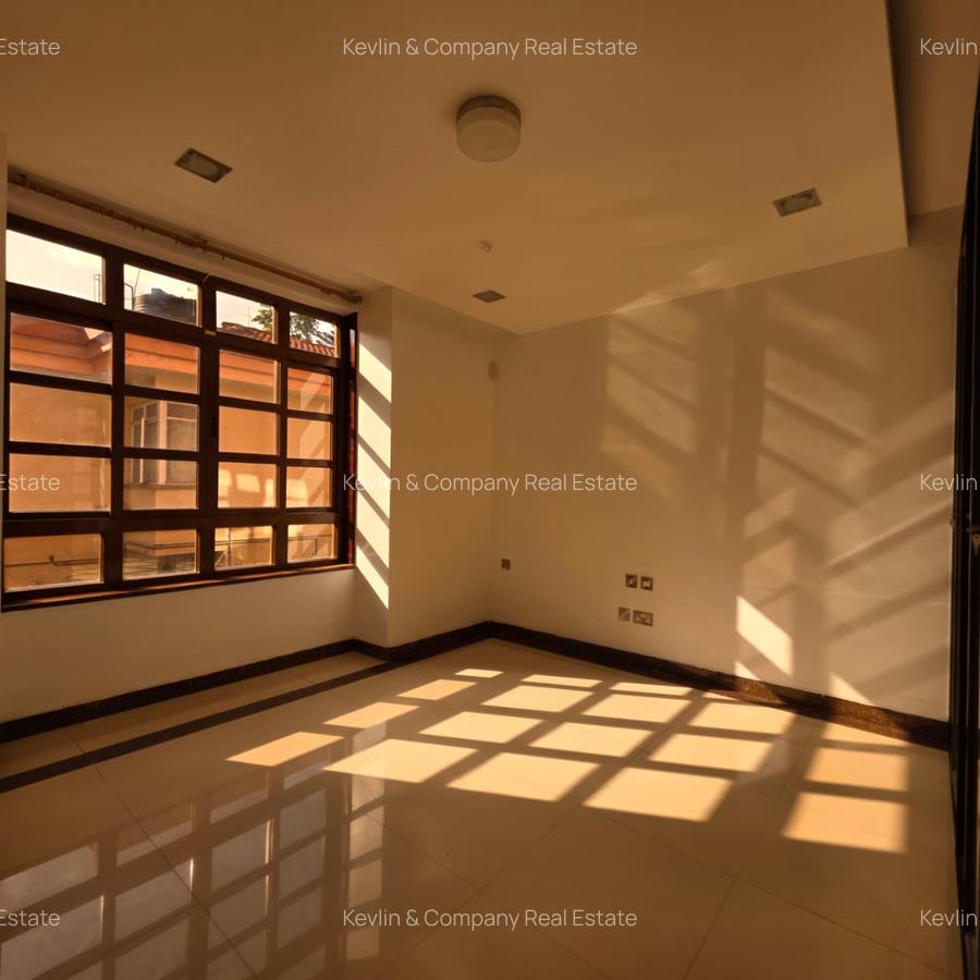 4 Bed Apartment with En Suite in Lavington - 13