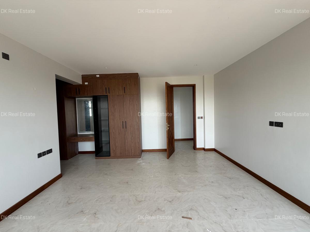 3 Bed Apartment with En Suite at Mbuni Road - 12