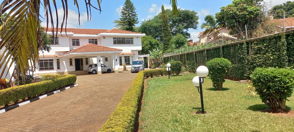 5 bed house with en suite at runda