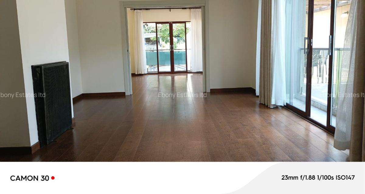 5 Bed Villa with En Suite in Lavington - 5