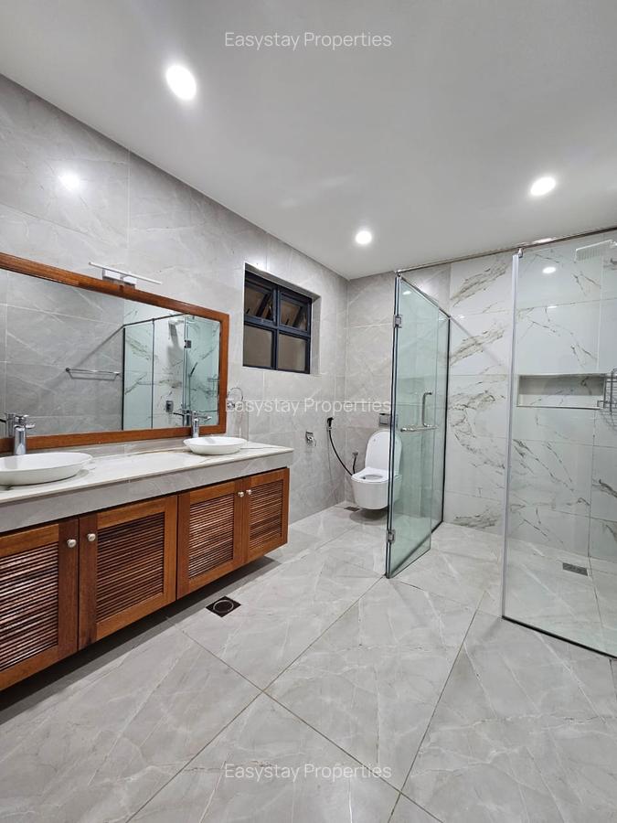 4 Bed Apartment with En Suite in Westlands Area - 7