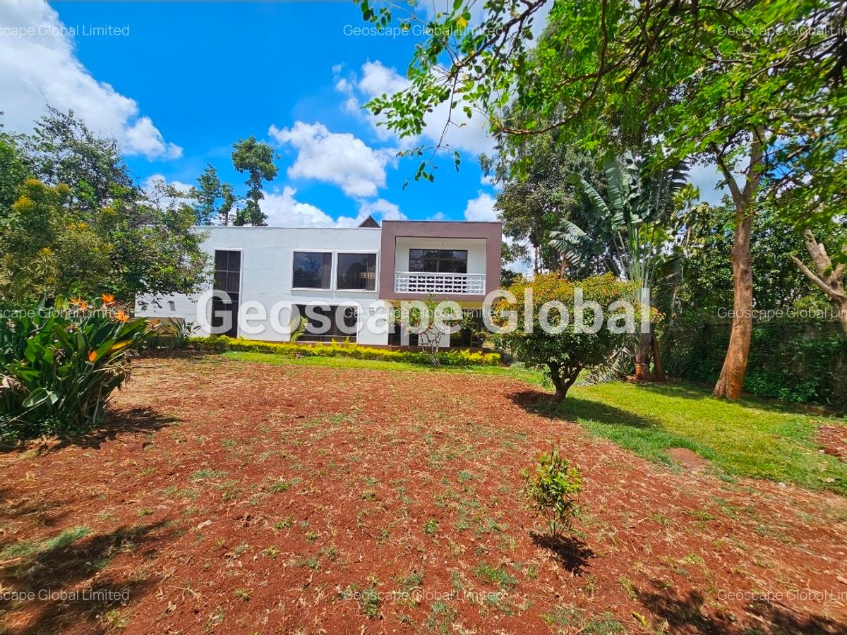 5 Bed House with En Suite in Runda - 1