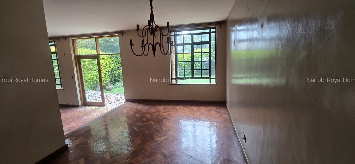 5 Bed Townhouse with En Suite at Lavington Green - 15