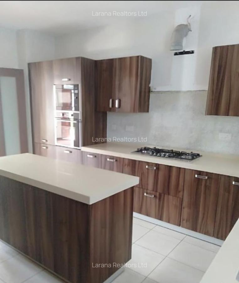 5 Bed Townhouse with En Suite at Amboseli Rd - 6