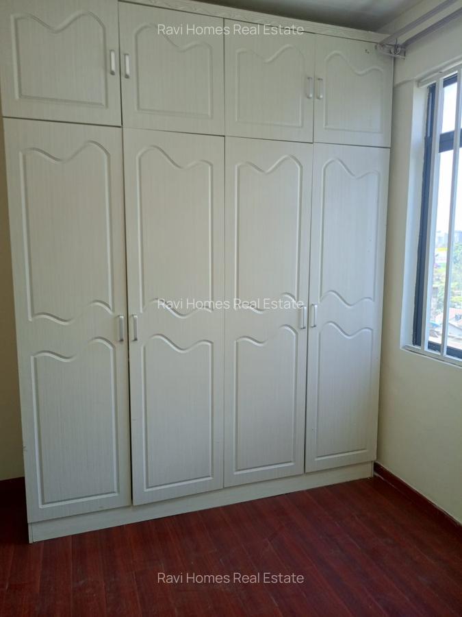 3 Bed Apartment with En Suite in Kilimani - 4