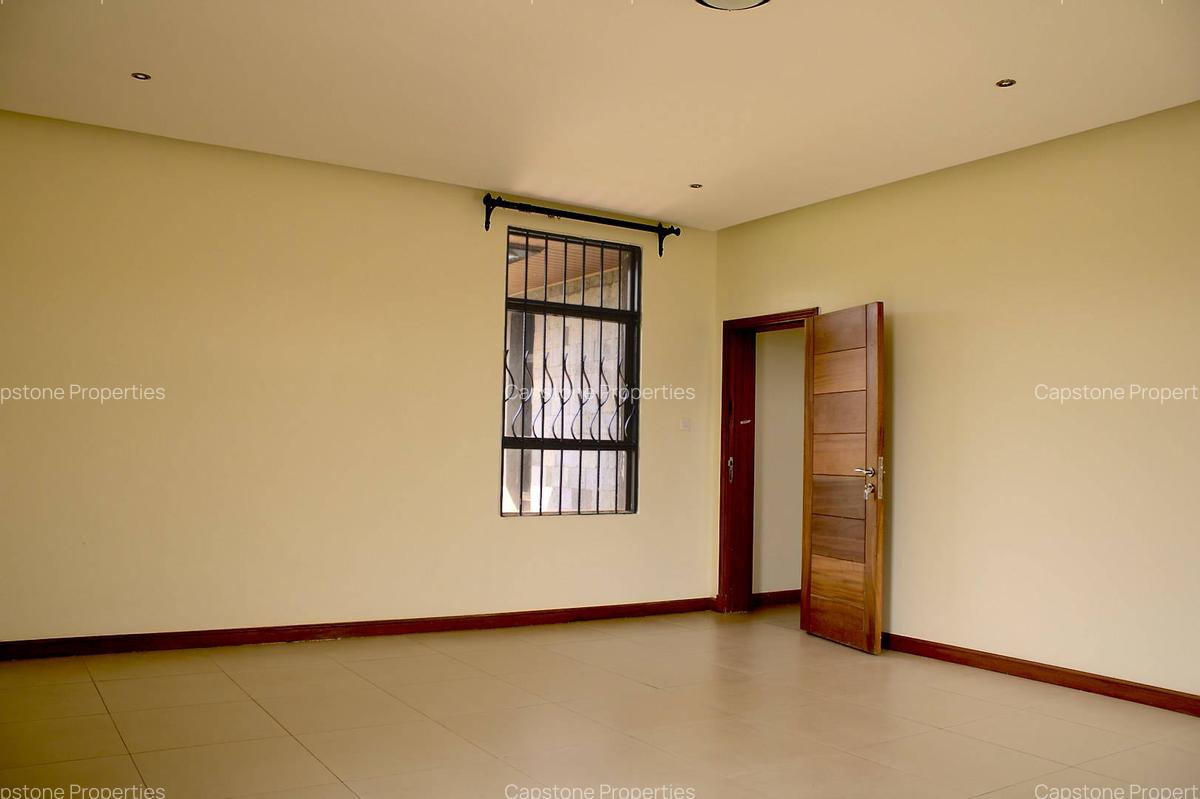 4 Bed Townhouse with En Suite in Runda - 17