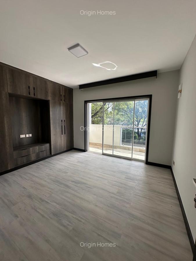 2 Bed Apartment with En Suite at Riverside Drive - 7