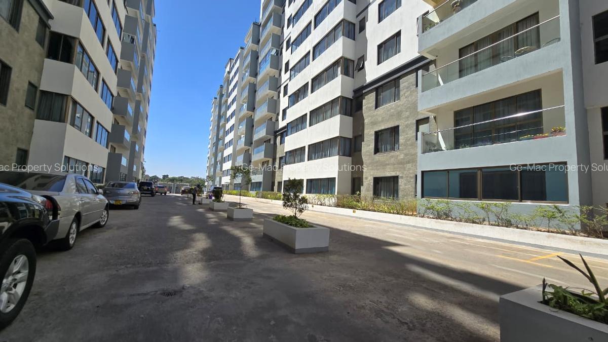 4 Bed Apartment with En Suite in Lavington - 20