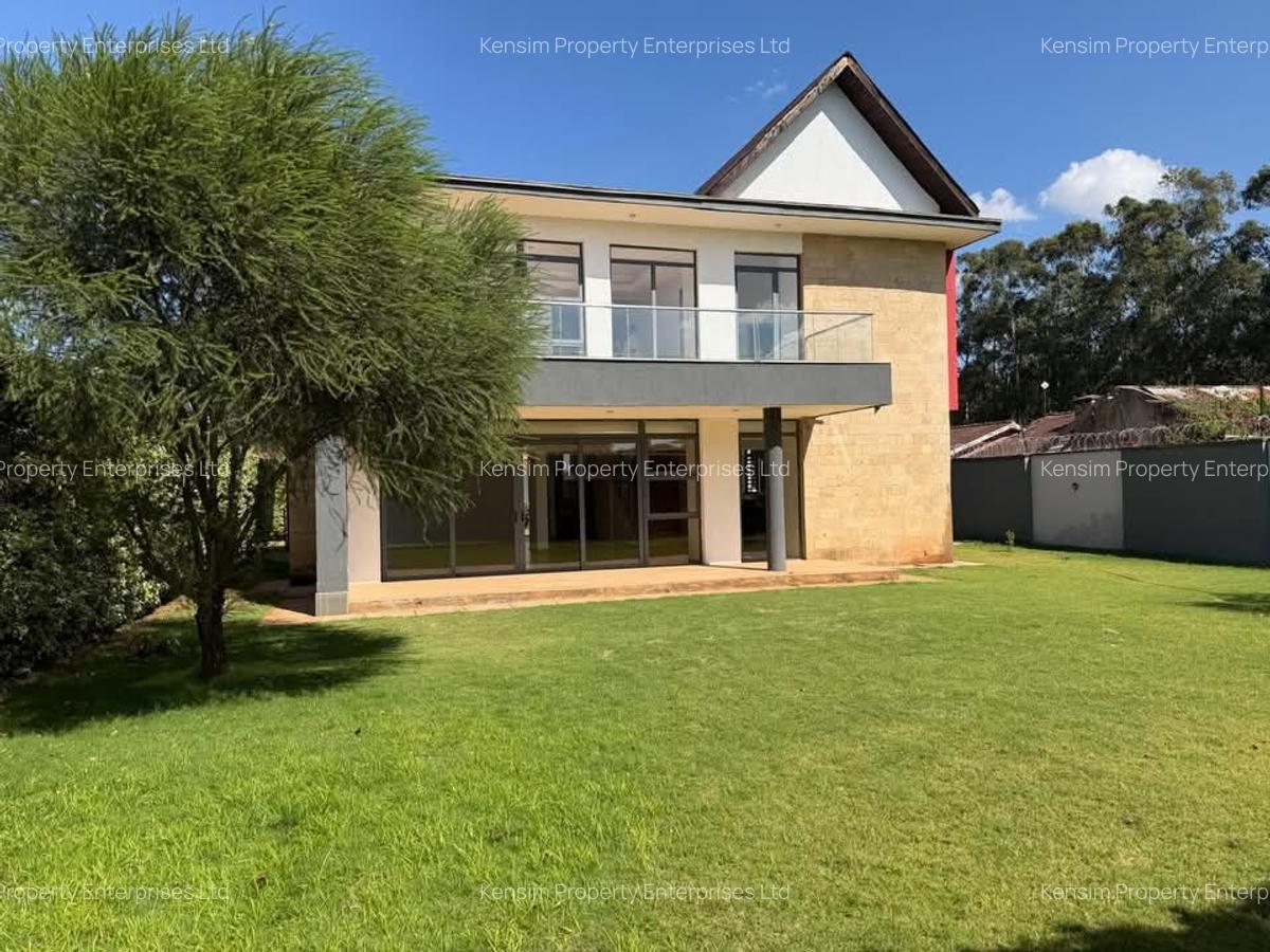 4 Bed Townhouse with En Suite in Ridgeways - 4